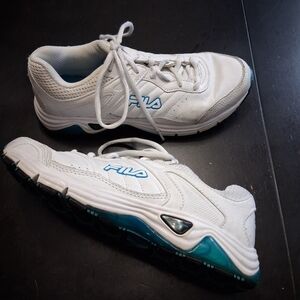 Fila Women's Athletic White Leather Sneakers   Size 8.5